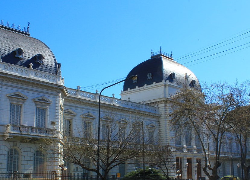Tribunales Civiles y Comerciales (ex Palacio de Justicia)